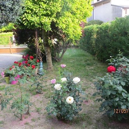 Bed and Breakfast 5 Palme Terzo d' Aquileia Экстерьер фото